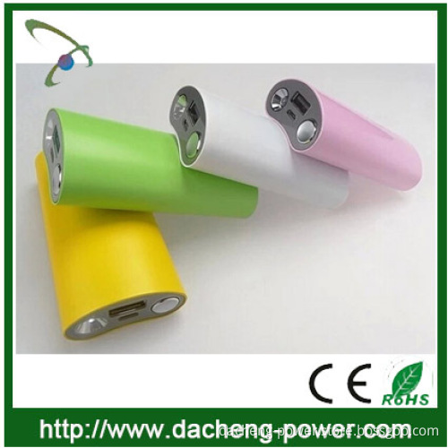 Fashion smile shape design power bank charger 5600mah battery power bank